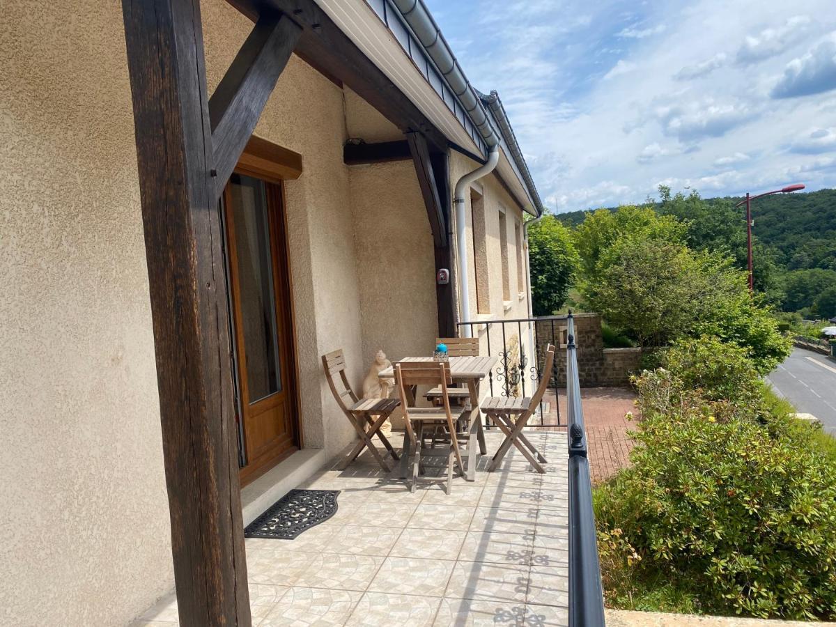 Gite La Mie De Pain Bogny-sur-Meuse Екстериор снимка